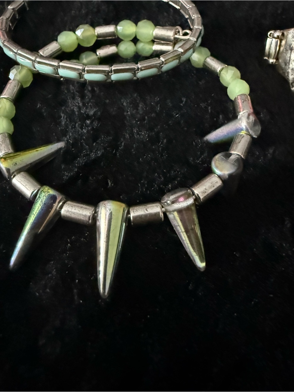 Wild Grace Curated Botanical 5 Piece Jewelry Set Silver Leaves Imperial Jasper - Picture 8 of 10
